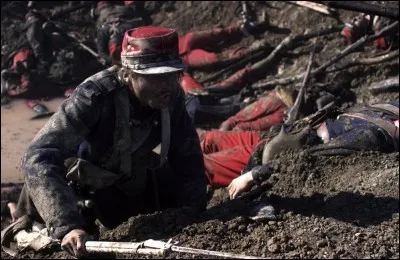 Si je vous dis : « Parfois bleue dans le noir », vous répondez :