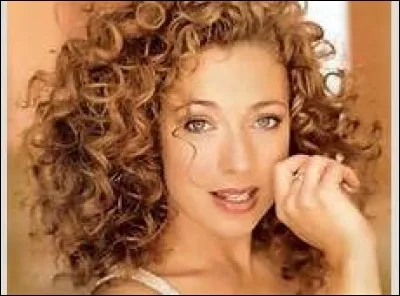 Elisabeth Corday a eu une petite fille avec...