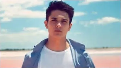 Qui est ce chanteur ?