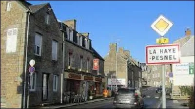 Nous entrons dans La Haye-Pesnel. Commune de l'ancienne région Basse-Normandie, elle se trouve dans le département ...