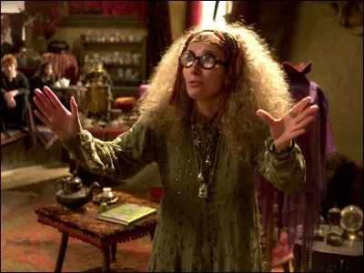 Le professeur Trelawney a donn&eacute; un devoir &agrave; ses &eacute;l&egrave;ves. Pour quand doivent-ils le faire ?