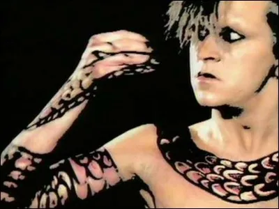 Qui est le chanteur du groupe Visage ?