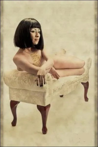 Sans aucun doute elle est sacrément ;