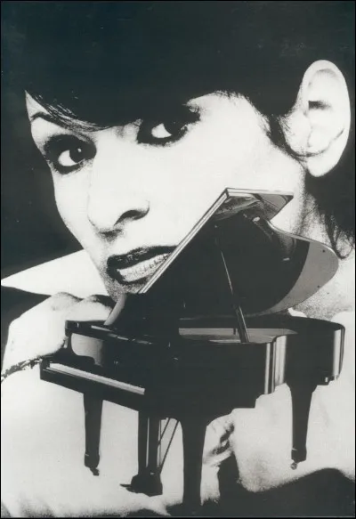 Qui est cette chanteuse?