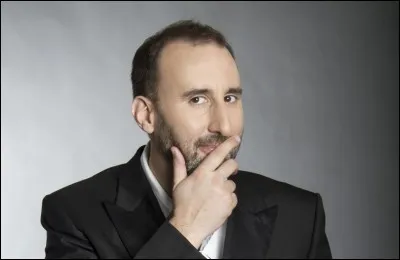 Comment se nomme cet humoriste ?