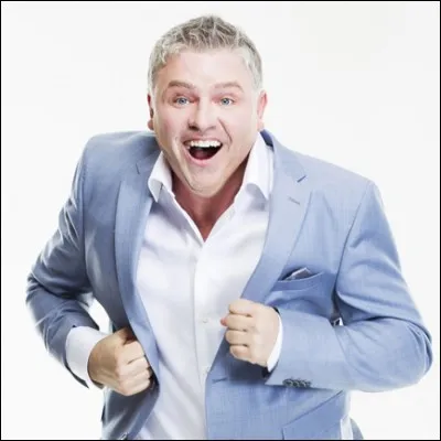 Comment s'appelle le spectacle de Dominic Paquet où il apparaît sur cette photo ?