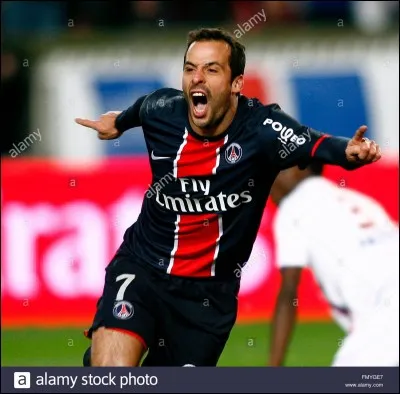 Ludovic Giuly a-t-il été formé à Lyon ?
