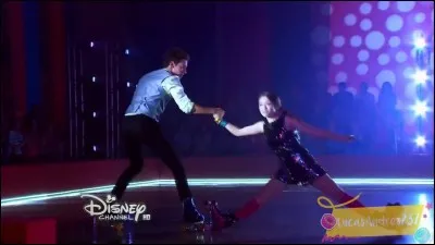 Pourquoi Simón ne patinera-t-il pas avec Luna dans l'épisode 40 de la saison 1 ?