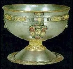 Le saint Graal fut enfin dcouvert par :