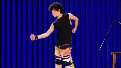 Quelle fille va tomber amoureuse de Ramiro en premier lieu ?