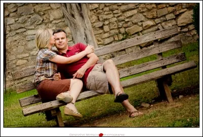 Quand tu te promènes avec, lui tu ....