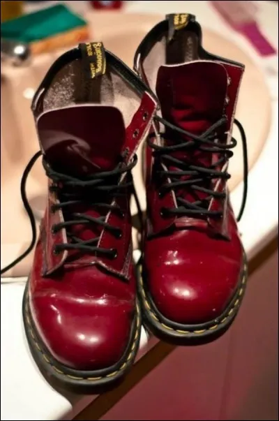 Quand est sortie la toute première paire de Doc Martens ?
