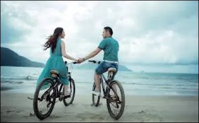 A quel grand chanteur doit-on "Ne me quitte pas" et "Quand on a que l'amour" en 1959 et 1956 ?