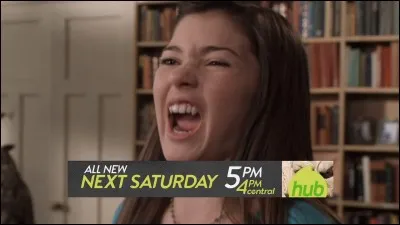 Dans un épisode, Sally se fait mordre par un vampire ; sur quelle partie du corps ?