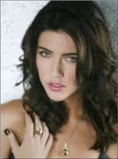 Avec qui Steffy a-t-elle flirt&eacute; ?