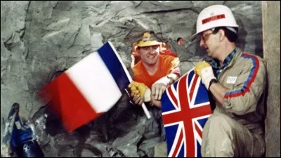 Qui était Président de la République lors de l'inauguration du Tunnel sous la Manche ?