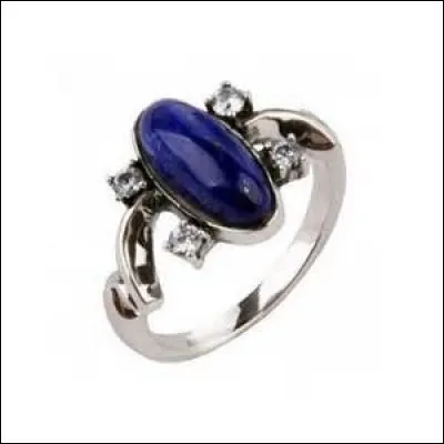 Comment appelle-t-on les objets qui permettent aux vampires de ne pas brûler au soleil ?