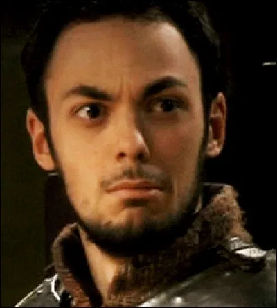 À quel âge Gauvain a-t-il eu une dague offerte par Arthur (On l'apprend dans une phrase prononcée dans un épisode où Gauvain est dans une salle et qu'il doit ouvrir des coffres) ?