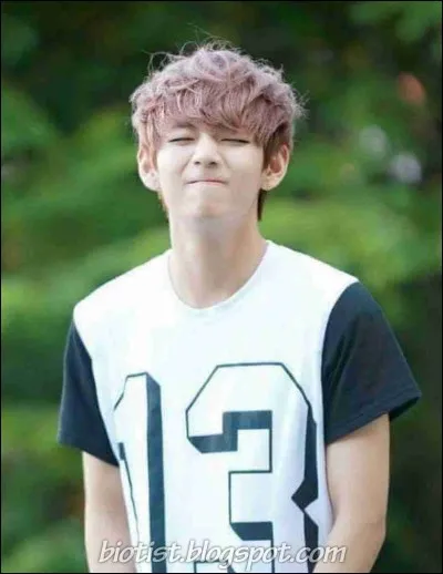 Comment s'appelle V ?