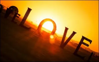 À qui doit-on "I Just Called To Say I Love You" ?