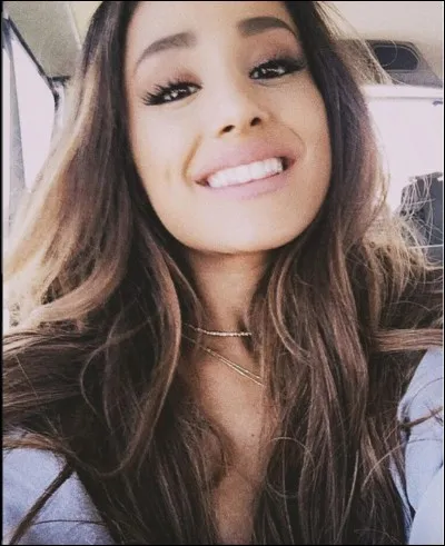 Est-elle sortie avec Justin Bieber ?