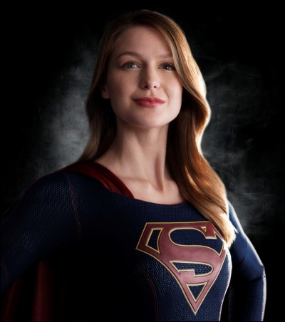 Qui est l'actrice qui a joué Supergirl ?