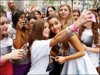Comment appelle-t-elle ses fans ?