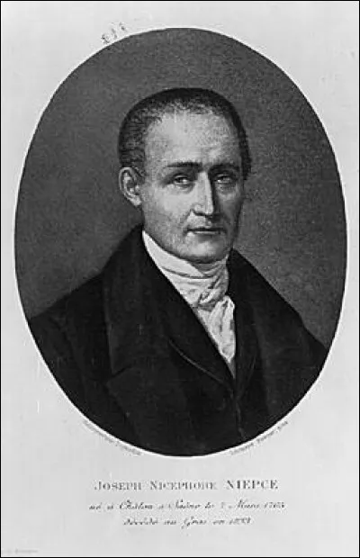 Quel célèbre chalonnais du XVIIIe siècle est à l'origine de la photographie ?