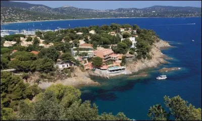 Cavalaire-sur-mer se trouve sur :