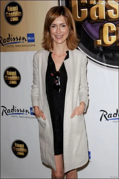 Qui présentait l'émission en 2006 ?