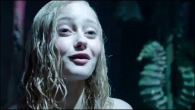 Par qui Emma Bloom est-elle incarnée dans le film ?