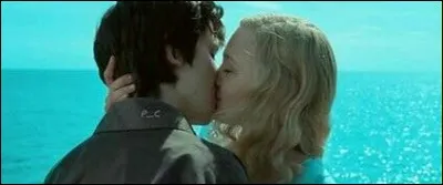 Si tu avais un(e) petit(e) ami(e), ses qualités idéales seraient...