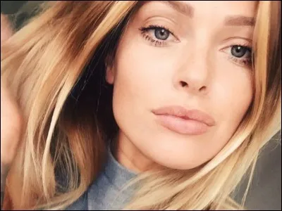 Pourquoi Mathilde et Caroline se détestent-elles en tant que surs ?