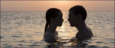 Qu'est-ce qu'on trouve en cherchant sous ta blouse ?