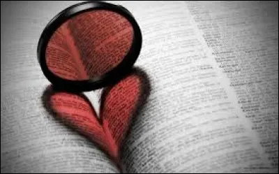 Quelle chanteuse est l'auteur de "Hymne à l'amour" ?