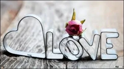 Dans la mythologie grecque, Aphrodite est la déesse de l'amour et de la sexualité.