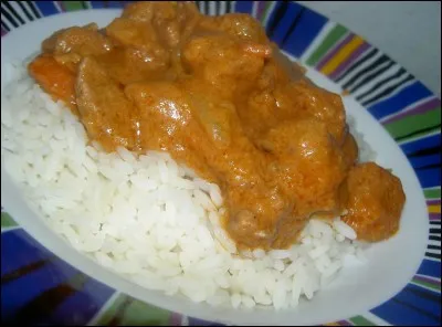 Comment se nomme la sauce qui accompagne le riz ?