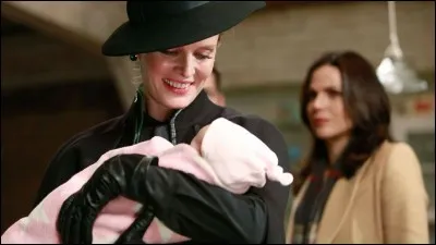 Comment se nomme la fille de Robin et Zelena ?
