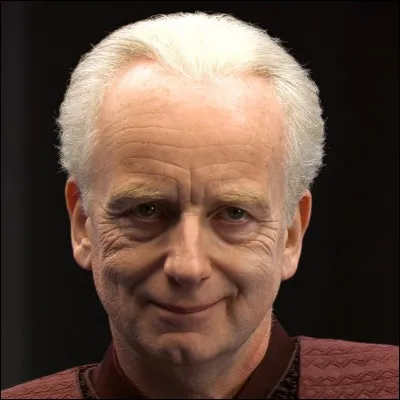 Quelle est l'identité que le sénateur Sheev Palpatine prend sous forme de Sith ?