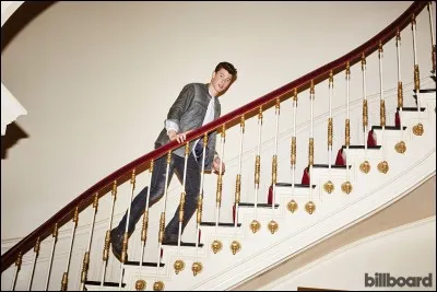 Combien a t'il de tatoo?