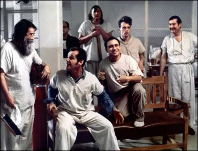 Il n'est pas question d'avion mais de tout autre chose dans ce film de Milos Forman de 1975 avec Jack Nickolson. Quel est son titre ?