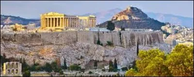 Laquelle de ces villes ne se situe pas en Grèce ?