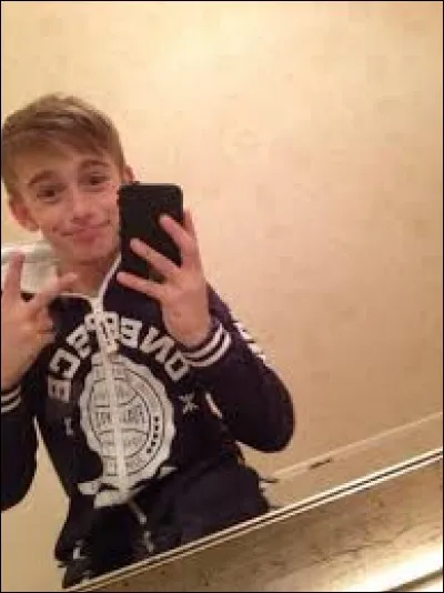 A-t-il chanté la chanson "Love me" de Justin Bieber ?