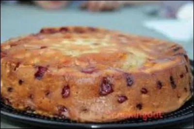 Vous avez reconnu ce gâteau confectionné avec des cerises. Son nom est digne de celui d'un duc !