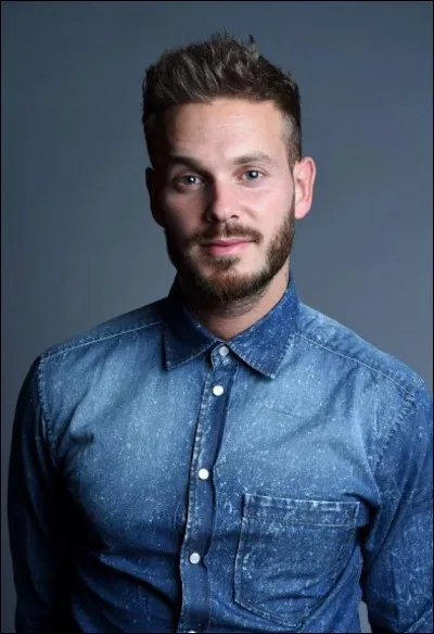 Comment s'appelle son frère aîné ?