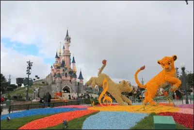 Ce château appartient à :