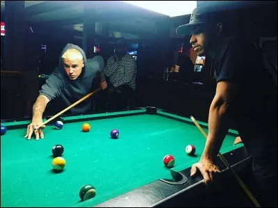 Qu'a-t-il fait lors de son premier rendez-vous avec une fille ?