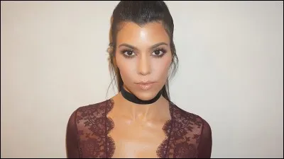 Quel âge a Kourtney Kardashian en 2017 ?