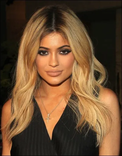 Kylie Jenner a créé une marque fin 2016 début 2017, comment se nomme cette marque ?