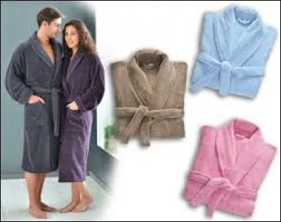 En sortant du bain, met ton peignoir et après tu sèche ou je te l'ôte.